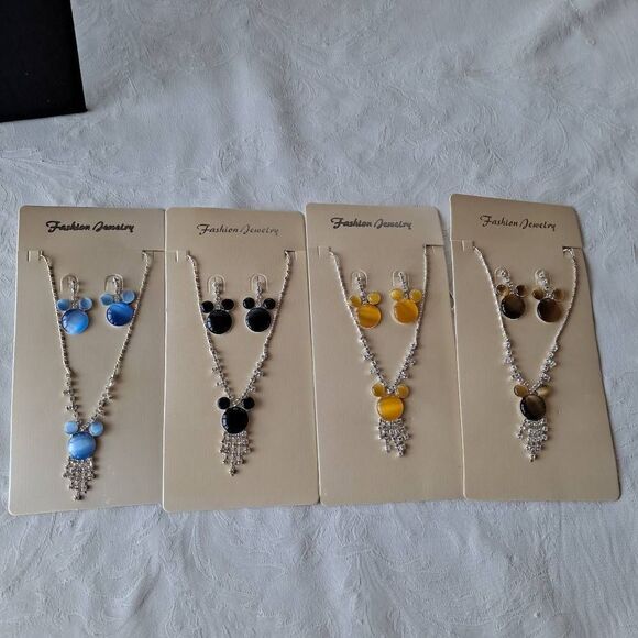 4 Necklace and earring sets for tweens nwt - Picture 1 of 15